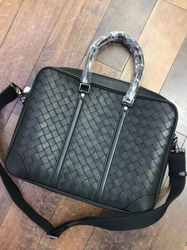 ボッテガヴェネタバッグ全体デザイン